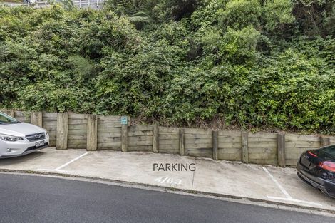 Photo of property in 4/63 Tiketike Way, Brooklyn, Wellington, 6021