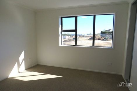 Photo of property in 18 Manarini Road, Westgate, Auckland, 0614