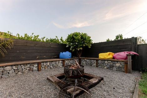 Photo of property in 17 Botany Lane, Whitby, Porirua, 5024