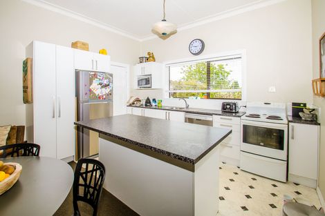 Photo of property in 239 Macandrew Road, Forbury, Dunedin, 9012