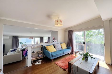 Photo of property in 10 Salamanca Road, Sunnynook, Auckland, 0620