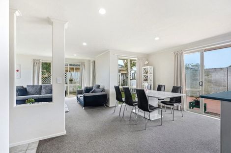 Photo of property in 30 Gardenia Close, Melville, Hamilton, 3206