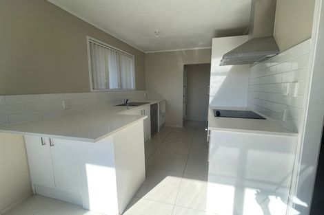 Photo of property in 1 Hobman Place, Manurewa, Auckland, 2102