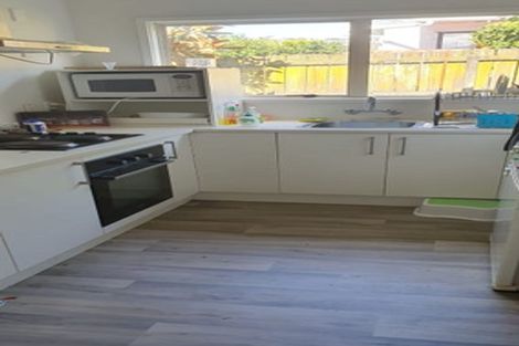 Photo of property in 2/12 Glenlea Place, Flat Bush, Auckland, 2019