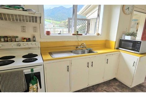 Photo of property in 13 Carlton Street, Te Aroha, 3320