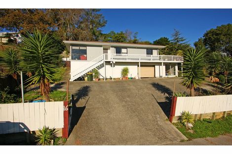 Photo of property in 16 Beaufort Place, Papatoetoe, Auckland, 2025