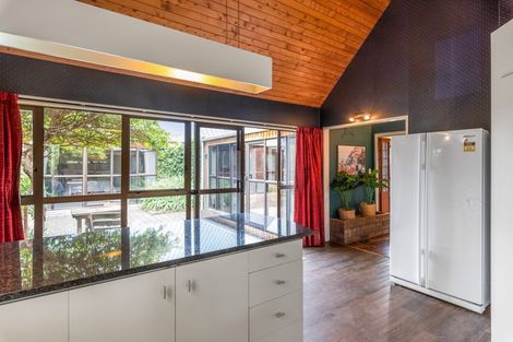 Photo of property in 100 Rimu Road, Raumati Beach, Paraparaumu, 5032