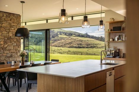 Photo of property in 140 Mill Road, Oxford, 7430