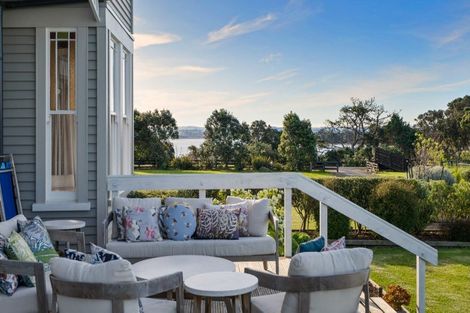 Photo of property in 111 Wharf Road, Clarks Beach, Pukekohe, 2679