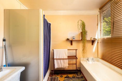 Photo of property in 24 Govett Avenue, Frankleigh Park, New Plymouth, 4310