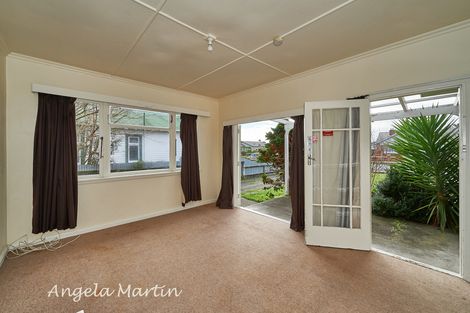 Photo of property in 34 Shamrock Street, Takaro, Palmerston North, 4412