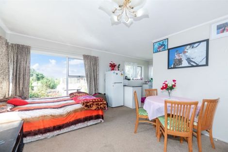 Photo of property in 6/3 Koromiko Street, New Lynn, Auckland, 0600