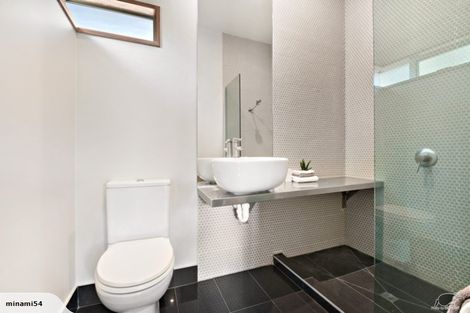 Photo of property in 8a Wairata Place, Te Atatu South, Auckland, 0610