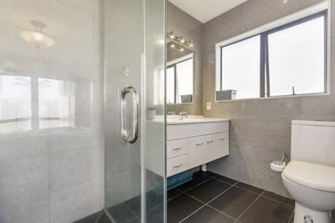 Photo of property in 3 Glenross Drive, Wattle Downs, Auckland, 2103