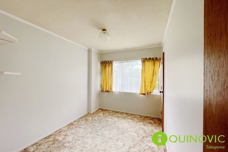 Photo of property in 2/17 Queen Mary Avenue, New Lynn, Auckland, 0600