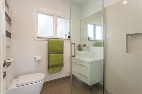 Photo of property in 98 Hamilton Avenue, Ilam, Christchurch, 8041