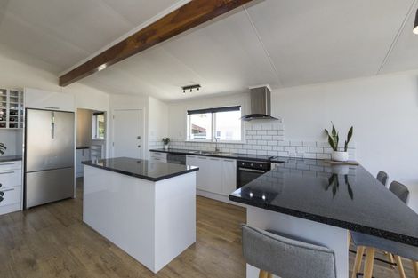 Photo of property in 34 Abraham Crescent, Milson, Palmerston North, 4414