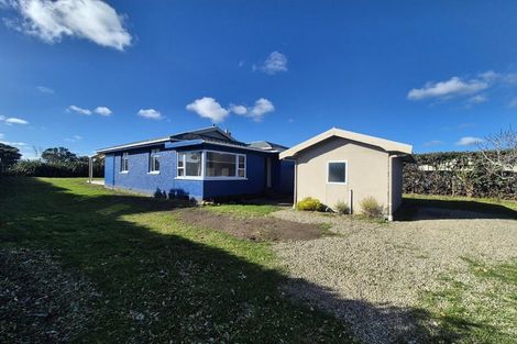 Photo of property in 180 Tasman Street, Opunake, 4616