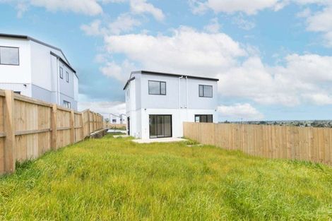 Photo of property in 53a Crestview Rise, Papakura, 2110