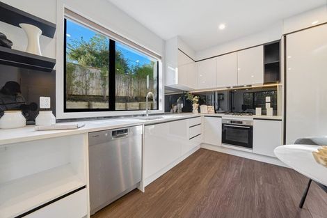 Photo of property in 2a Marina Road, Torbay, Auckland, 0630