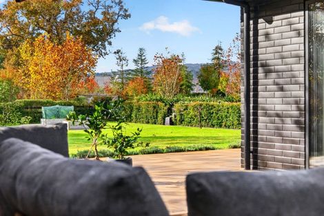 Photo of property in 122c Monument Road, Clevedon, 2582