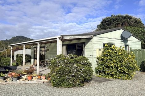 Photo of property in 14 Baillie Place, Cobden, Greymouth, 7802