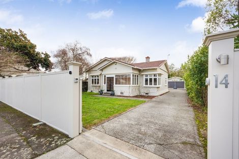Photo of property in 14 Rangitane Street, Palmerston North, 4414