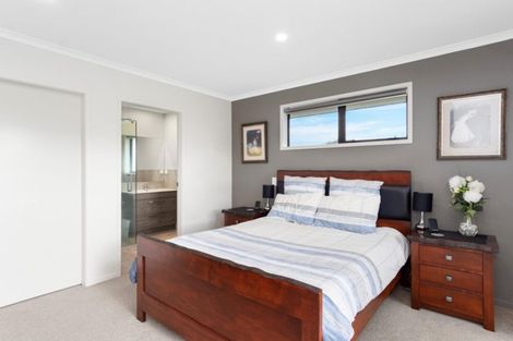 Photo of property in 60 Puhirake Crescent, Pyes Pa, Tauranga, 3112