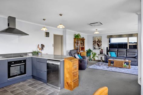 Photo of property in 46 Wilson Street, Hawera, 4610