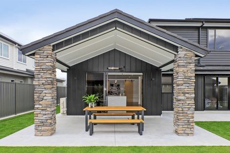 Photo of property in 40 Aspiring Drive, Poraiti, Napier, 4112