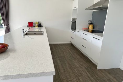 Photo of property in 8 Oakdene Place, Halswell, Christchurch, 8025