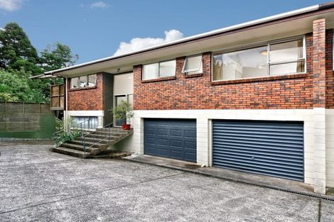 Photo of property in 2/55a West Lynn Road, Titirangi, Auckland, 0604