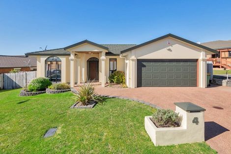 Photo of property in 4 San Lorenzo Rise, Henderson, Auckland, 0612