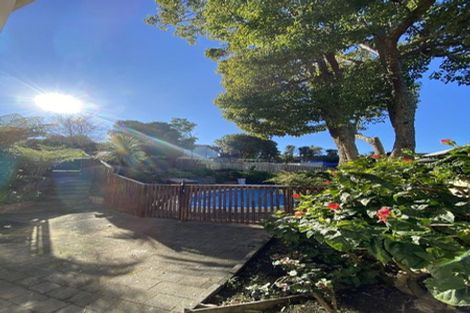 Photo of property in 107 Weatherly Road, Torbay, Auckland, 0630