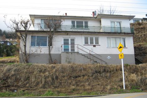Photo of property in 35 Hallenstein Street, Queenstown, 9300