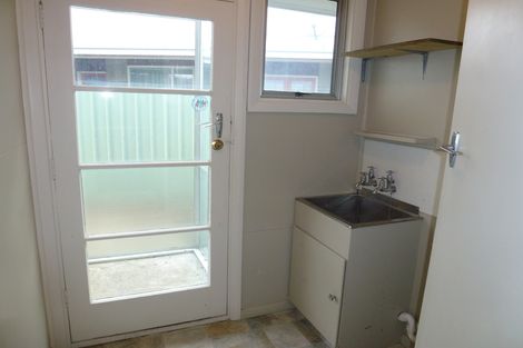 Photo of property in 8 Campbell Street, Alexandra, 9320