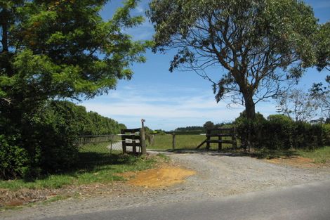 Photo of property in 126 Clarks Beach Road, Clarks Beach, Pukekohe, 2679