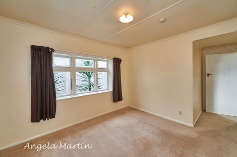 Photo of property in 34 Shamrock Street, Takaro, Palmerston North, 4412