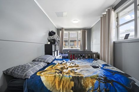 Photo of property in 3 Waitaua Street, Papakura, 2110