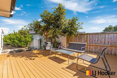 Photo of property in 4 Croftview Road, Wattle Downs, Auckland, 2103