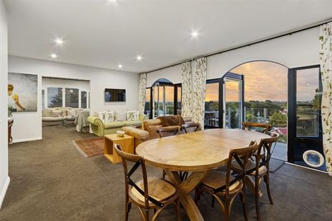 Photo of property in 39 Overdale Drive, Cashmere, Christchurch, 8022