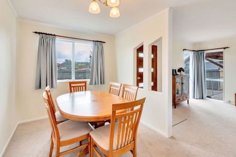 Photo of property in 6 Elisa Lane, Ranui, Auckland, 0612