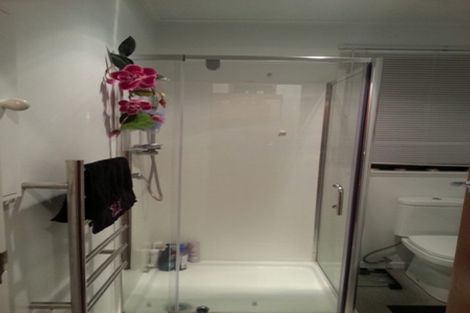 Photo of property in 3/240 Hurstmere Road, Takapuna, Auckland, 0622