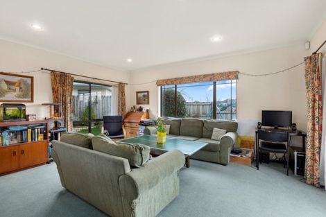 Photo of property in 50 Keswick Crescent, Huntington, Hamilton, 3210