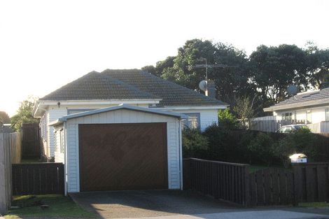Photo of property in 6 Whitehouse Road, Titahi Bay, Porirua, 5022