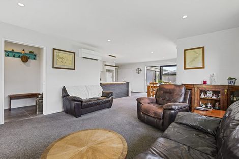 Photo of property in 14 Awarua Road, Pegasus, 7612