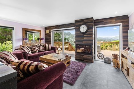 Photo of property in 4 Kilgour Way, Crofton Downs, Wellington, 6035