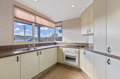 Photo of property in 40 Gisborne Terrace, Opunake, 4616