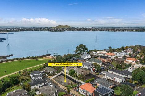 Photo of property in 2/32 Seacliffe Road, Hillsborough, Auckland, 1042