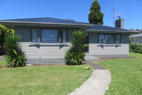 Photo of property in 12 Brocas Avenue, Hillcrest, Hamilton, 3216